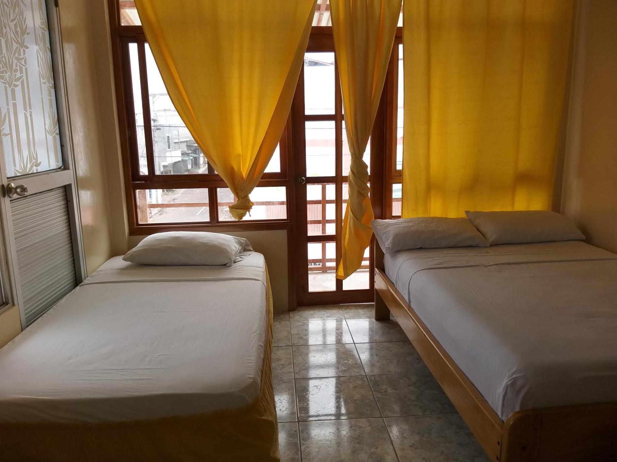 Hostal Miconia 푸에르토아요라 객실 사진